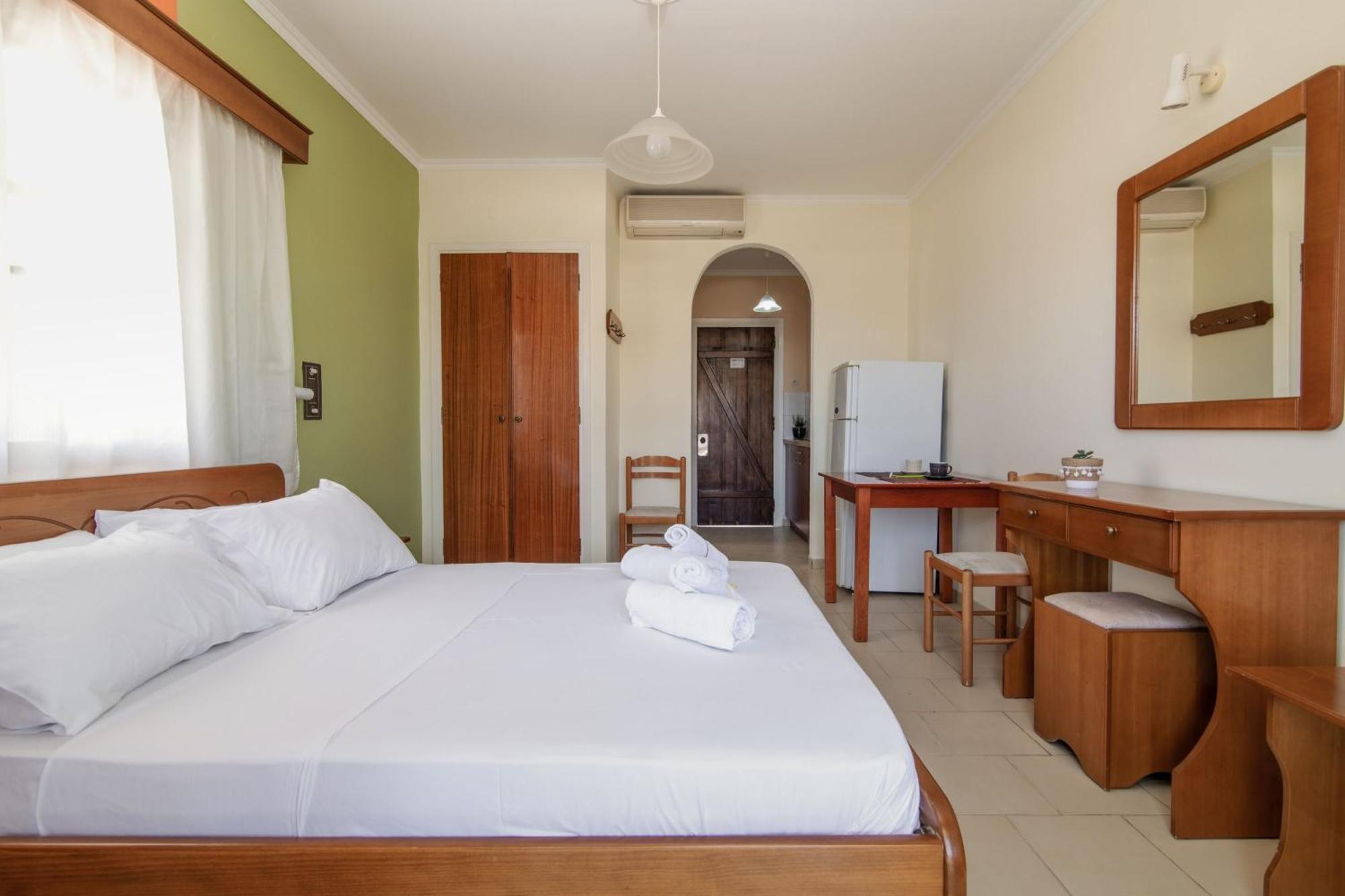 Sunbliss Studios & Apartments Αλυκών Δωμάτιο φωτογραφία